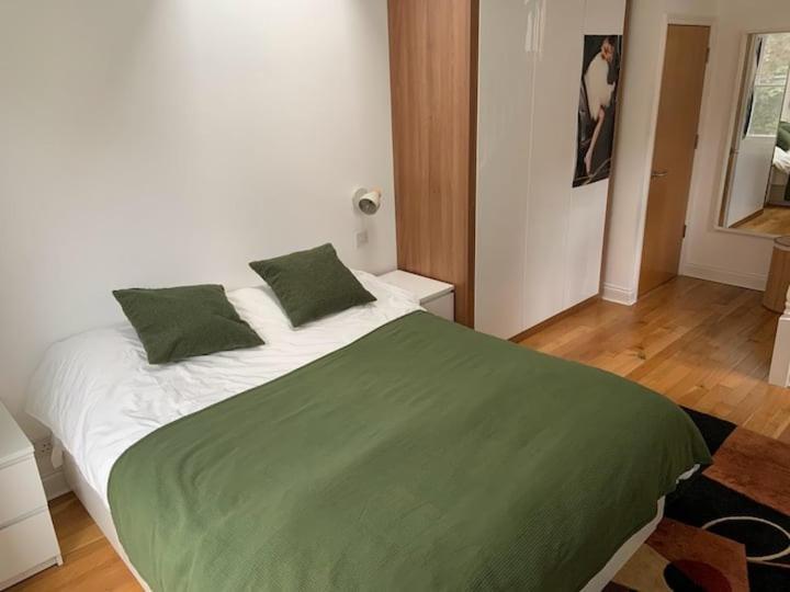Lovely Spacious 1-Bedroom Flat In Tufnell Park Close To Central London Exterior foto