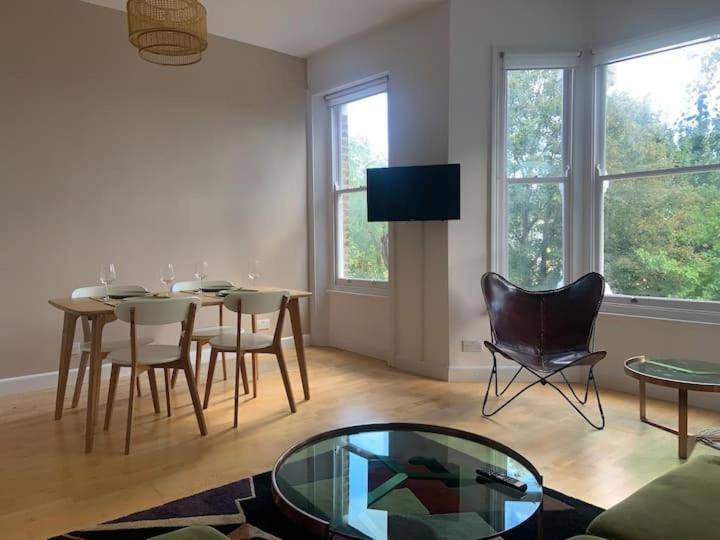 Lovely Spacious 1-Bedroom Flat In Tufnell Park Close To Central London Exterior foto