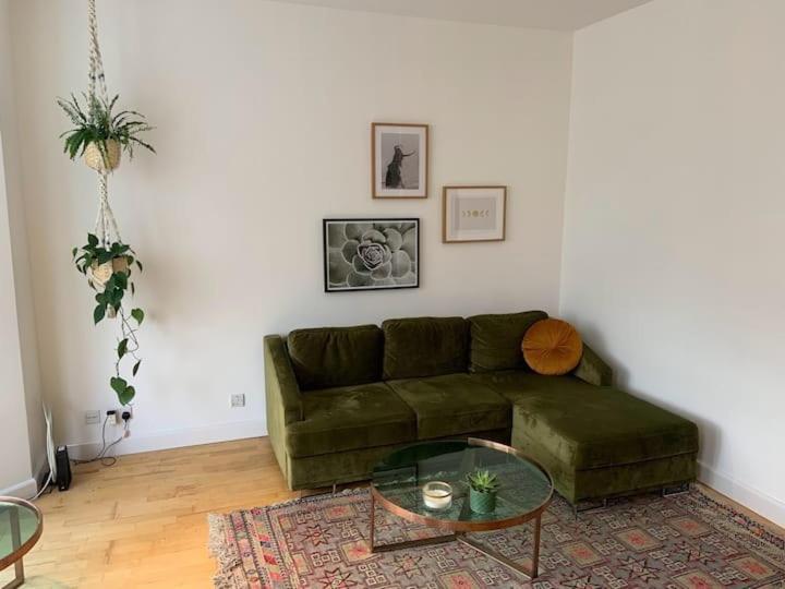 Lovely Spacious 1-Bedroom Flat In Tufnell Park Close To Central London Exterior foto